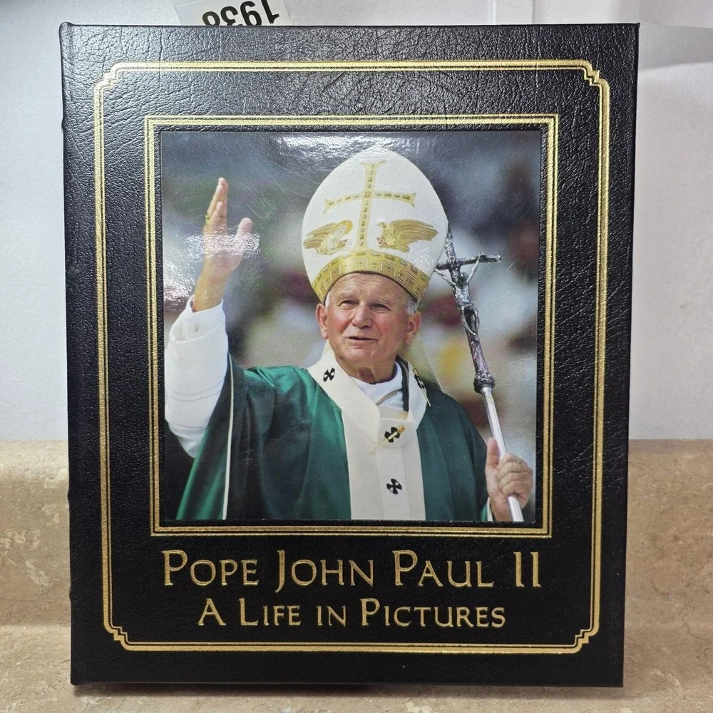 Pope‎ John Paul II A Life In Pictures Dherbier Verlhac HC Black Leather Taunton